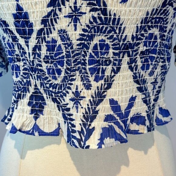 H&M blue patterned puff sleeve smocked sweetheart neckline top size medium - Picture 10 of 14